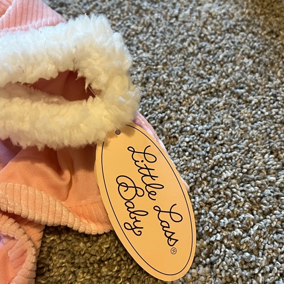 NWT Pink Coat - 24M - Adorable Gray Bows Fuzzy Collar - Bundle Up in Style! 🎀✨" - Picture 11 of 11